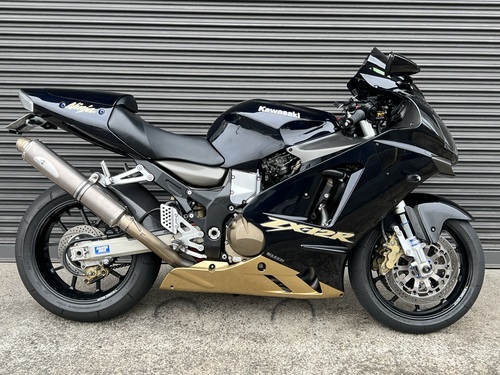 カワサキ ZX-12R (198.0万円)